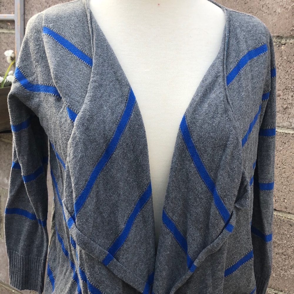 American Eagle Grey and Blue Striped Cardigan XS